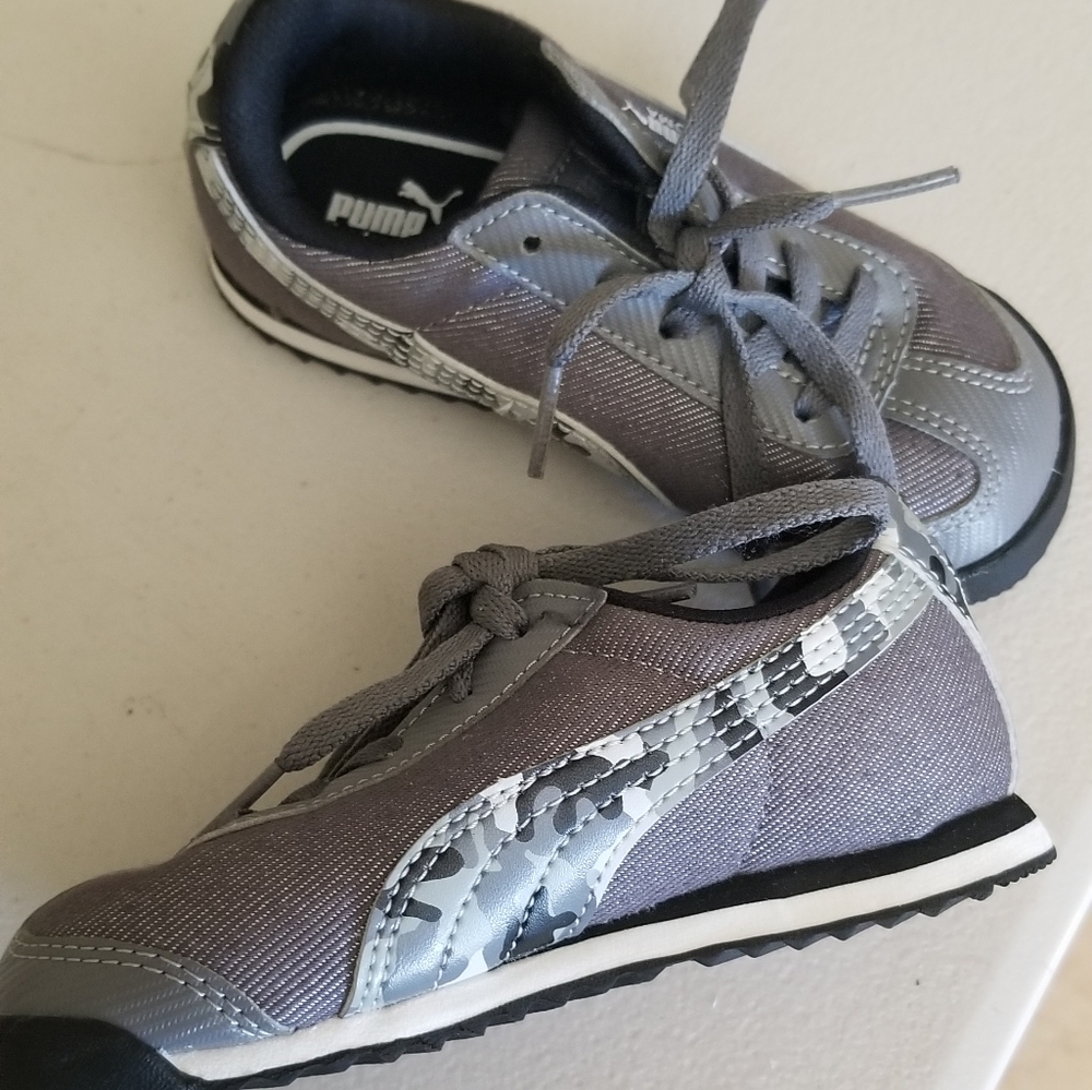 Puma shoes size8